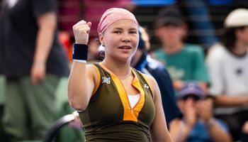 Diana_Shnaider_-_Adelaide_International_2026_-_Day_3-DSC_2495